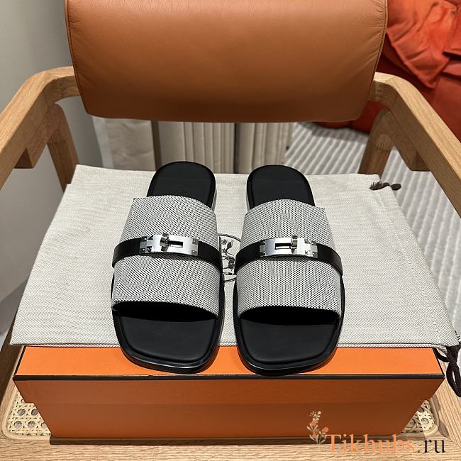 Hermes Giulia Sandal Black Prunoir Silver - 1