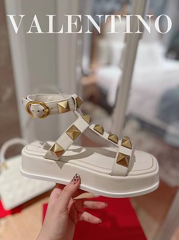 Valentino Roman Stud Calfskin Flatform Sandal White
