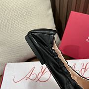 Roger Vivier Viv' Pockette Leather Ballet Flats Black - 5