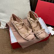 Valentino Garavani Rockstud Satin Ballet Flats Beige - 1