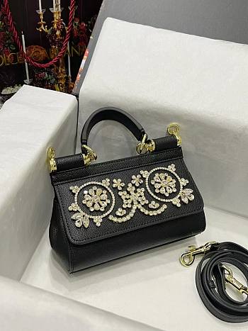 Dolce & Gabbana Small Sicily Handbag Black 19x13x6cm