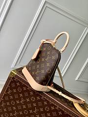 Louis Vuitton LV Alma Backpack Monogram 15 x 20 x 10 cm - 4