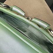 Gucci Horsebit Chain Medium Shoulder Bag Green Iridescent 38x15x16cm - 2