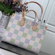 Louis Vuitton LV OnTheGo MM Pistachio 35 x 27 x 14 cm  - 6