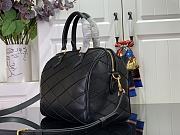 Louis Vuitton LV Speedy Bandoulière Bag 25 Black 25 x 19 x 15 cm - 5