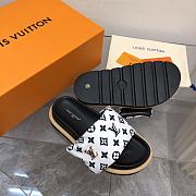 Louis Vuitton LV Pool Pillow Flat Comfort Black White - 4