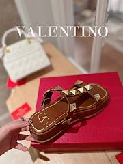 Valentino Roman Stud Platform Brown Slides - 5