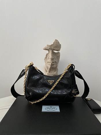 Prada Re-Edition 2005 Leather Bag Black 22x18x6cm