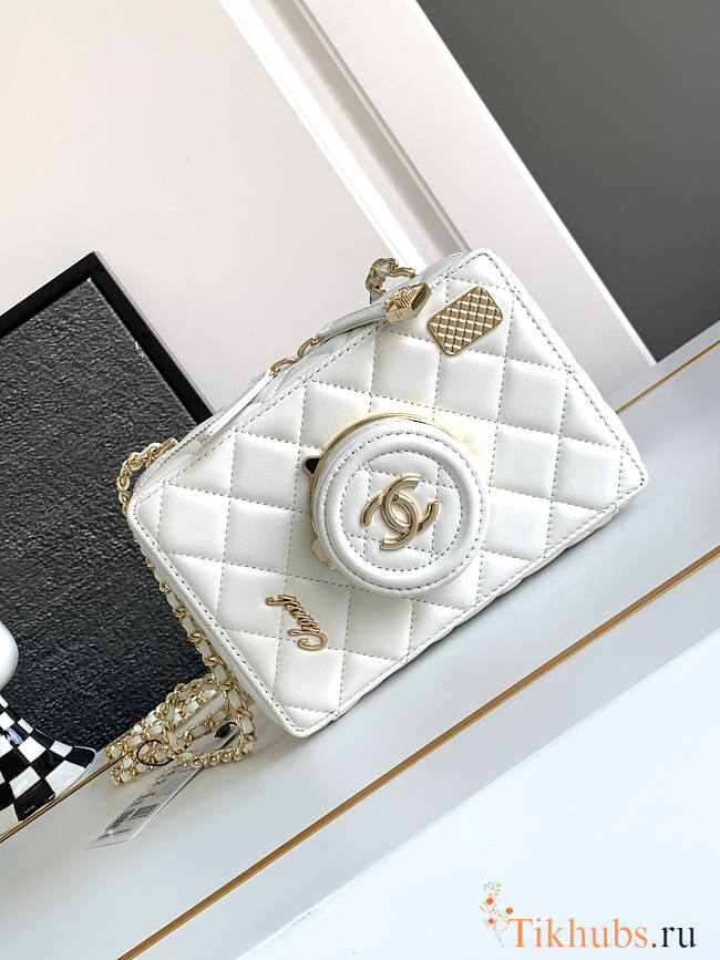 Chanel Vintage Camera Bag White 18cm - 1