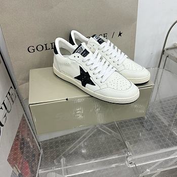 Golden Goose Deluxe White Black Superstar