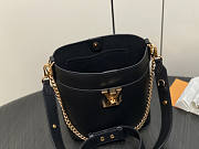 Louis Vuitton LV Lock and Walk Bag Black 20 x 20.5 x 12 cm - 6