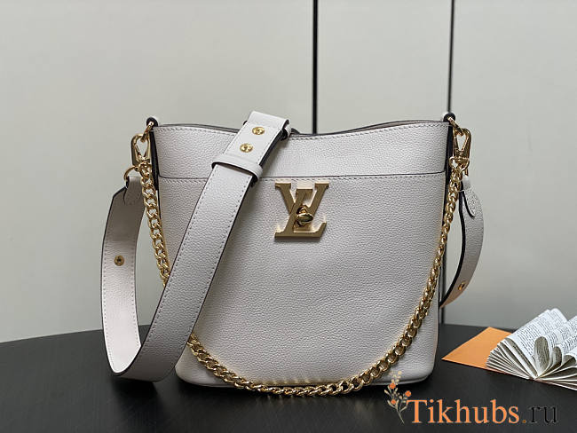 Louis Vuitton LV Lock and Walk Bag White 20 x 20.5 x 12 cm - 1