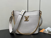 Louis Vuitton LV Lock and Walk Bag White 20 x 20.5 x 12 cm - 1