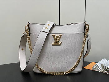 Louis Vuitton LV Lock and Walk Bag White 20 x 20.5 x 12 cm