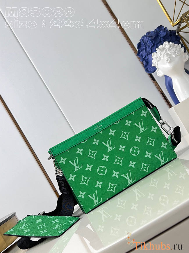 Louis Vuitton LV Gaston Bag Green 22 x 14.5 x 4.5 cm - 1