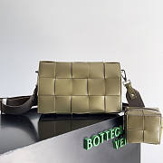 Bottega Veneta Cassette Bag Green 26x16x6.5cm - 1