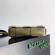 Bottega Veneta Cassette Bag Green 26x16x6.5cm - 6