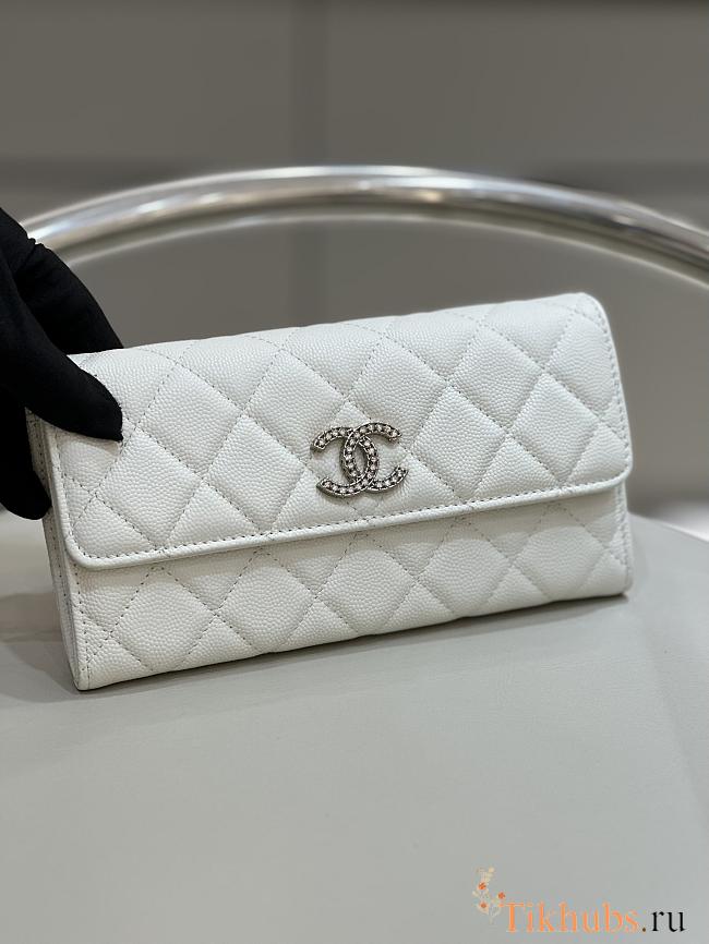 Chanel 23A White Caviar Long Wallet 19x3x10cm - 1
