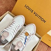 Louis Vuitton LV Run 55 Sneaker Pink - 4