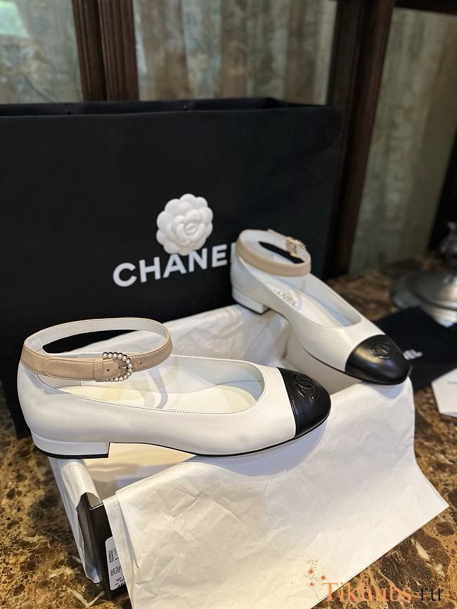 Chanel Black White Flat - 1