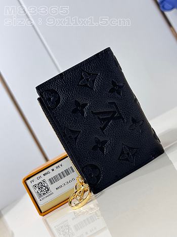 Louis Vuitton LV Lisa Wallet Black 9 x 11.5 x 1.5 cm