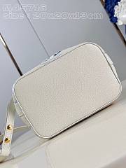 Louis Vuitton LV Neonoe BB White Blue 20x20x13cm - 2