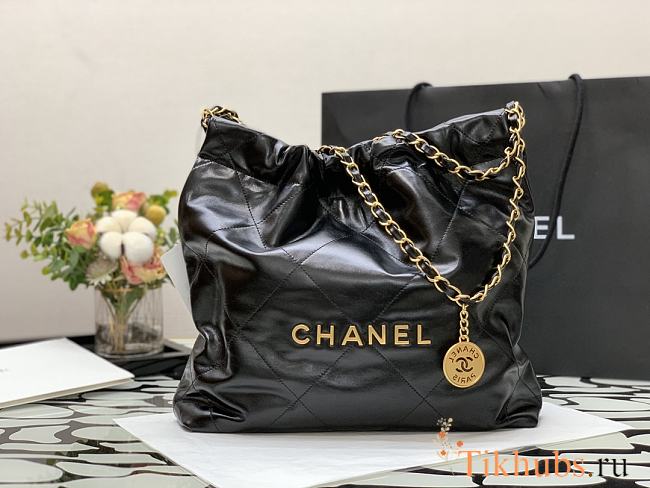 Chanel 22 Handbag Shiny Calfskin Black Gold Hardware 37x35x7cm - 1