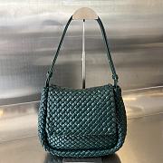 Bottega Veneta Cobble Shoulder Green Bag 27x20x9cm - 1