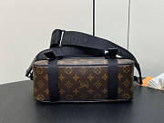 Louis Vuitton LV Trail Messenger Monogram 31 x 22 x 11 cm - 2