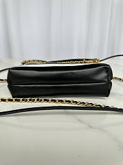 Chanel 22 Handbag Black White 20x19x6cm - 3
