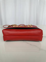 Chanel 22 Handbag Red Black 20x19x6cm - 5