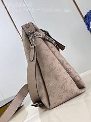 Louis Vuitton LV Hand It All MM Grey 32 x 29 x 13 cm - 4