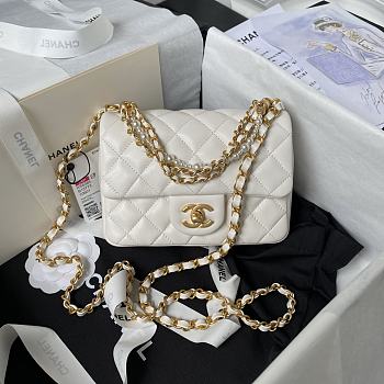 Chanel Mini Flap Bag Lustrous Lambskin White Pearls 17x12.5x5cm