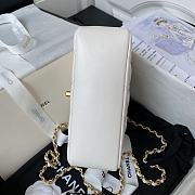 Chanel Flap Bag Lustrous Lambskin White Pearls 19.5x14.5x7.5cm - 3