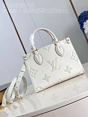 Louis Vuitton LV OnTheGo PM White Green 25x19x11.5cm - 1