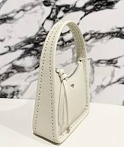 Fendi Mini Fendessence White Leather Bag 28x20.5x7cm - 4