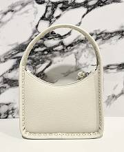 Fendi Mini Fendessence White Leather Bag 28x20.5x7cm - 2