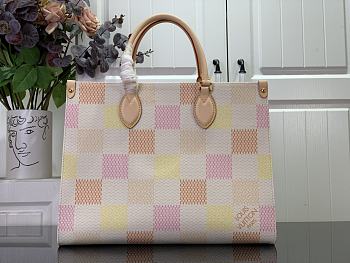 Louis Vuitton LV OnTheGo MM Peach Pink 35 x 27 x 14 cm