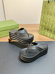 Gucci Slide Sandals Black  - 2