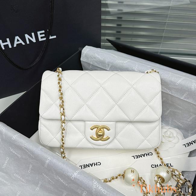 Chanel Flap Bag White Gold 13x20.5x6.5cm - 1