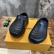 Louis Vuitton LV Shark Clogs 'Black' - 2