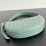 Bottega Veneta Half Moon Zipped Green Shoulder Bag 23x15x4cm - 4