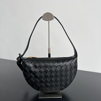 Bottega Veneta Half Moon Zipped Black Shoulder Bag 23x15x4cm