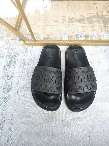 Fendace Black Slides