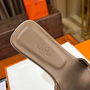 Hermes Oran Etoupe Slide  - 4