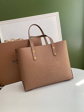 Burberry Embossed Crest Leather Tote Beige 35x29x12cm