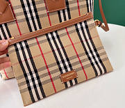 Burberry London Small Check Cotton Tote Briar Wood 44 x 16 x 24.5 cm - 2