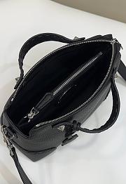Fendi Medium By The Way Shoulder Bag Black 27x13x15cm - 4
