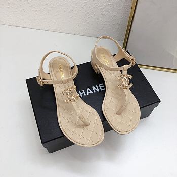 Chanel Beige Lambskin Chain CC Logo Thong Sandals 5cm