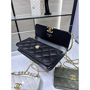 Chanel 22 Bag Black Caviar Flap 19cm - 5